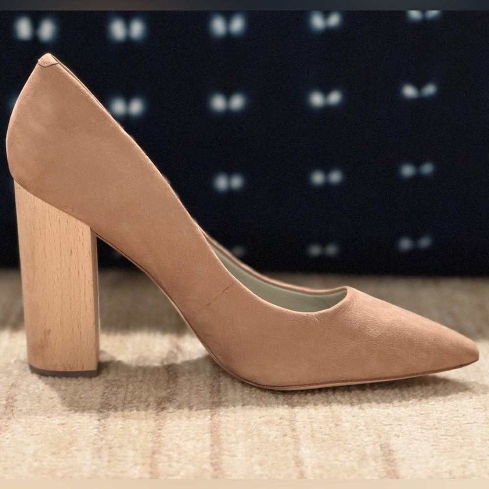 1.State suede pumps, never worn
